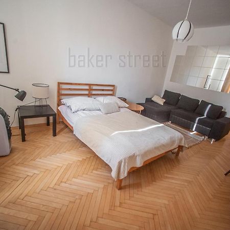 One Bedroom Apartment Close To Prague Castle Praga Exterior foto